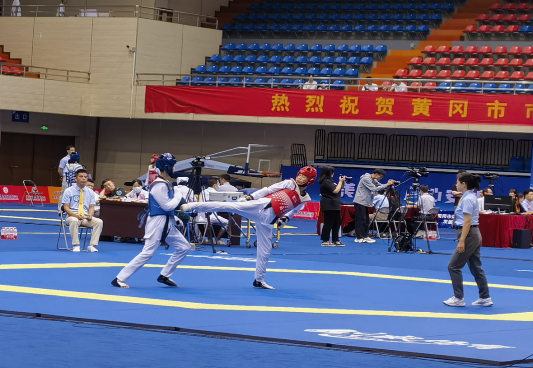 精彩赛事连连，世界级选手争夺殊荣展开大比拼