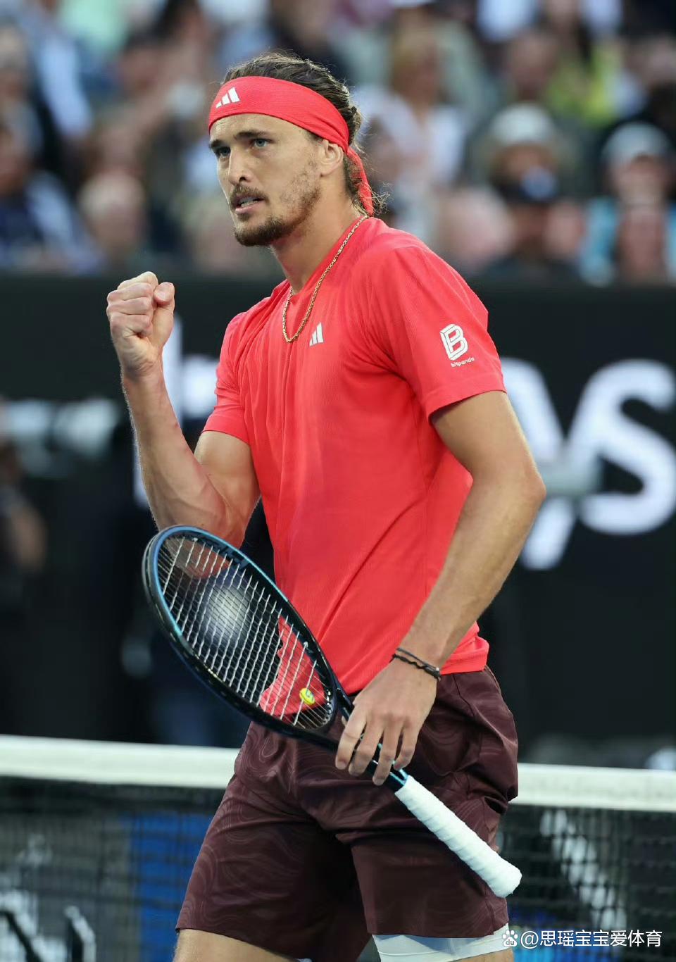 澳网逆转温网，兹维列夫统治全场